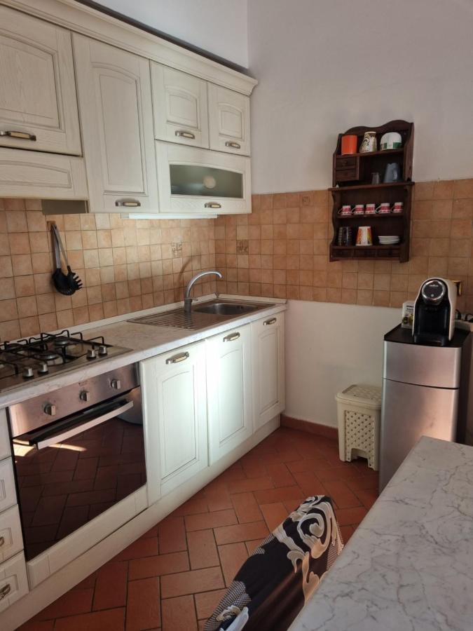 リヴォルノCasa Mille Baci Con Parcheggioアパートメント エクステリア 写真