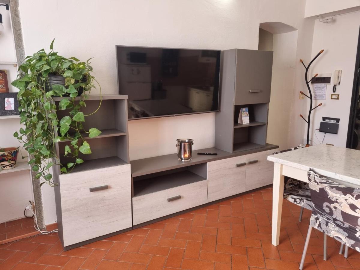 リヴォルノCasa Mille Baci Con Parcheggioアパートメント エクステリア 写真