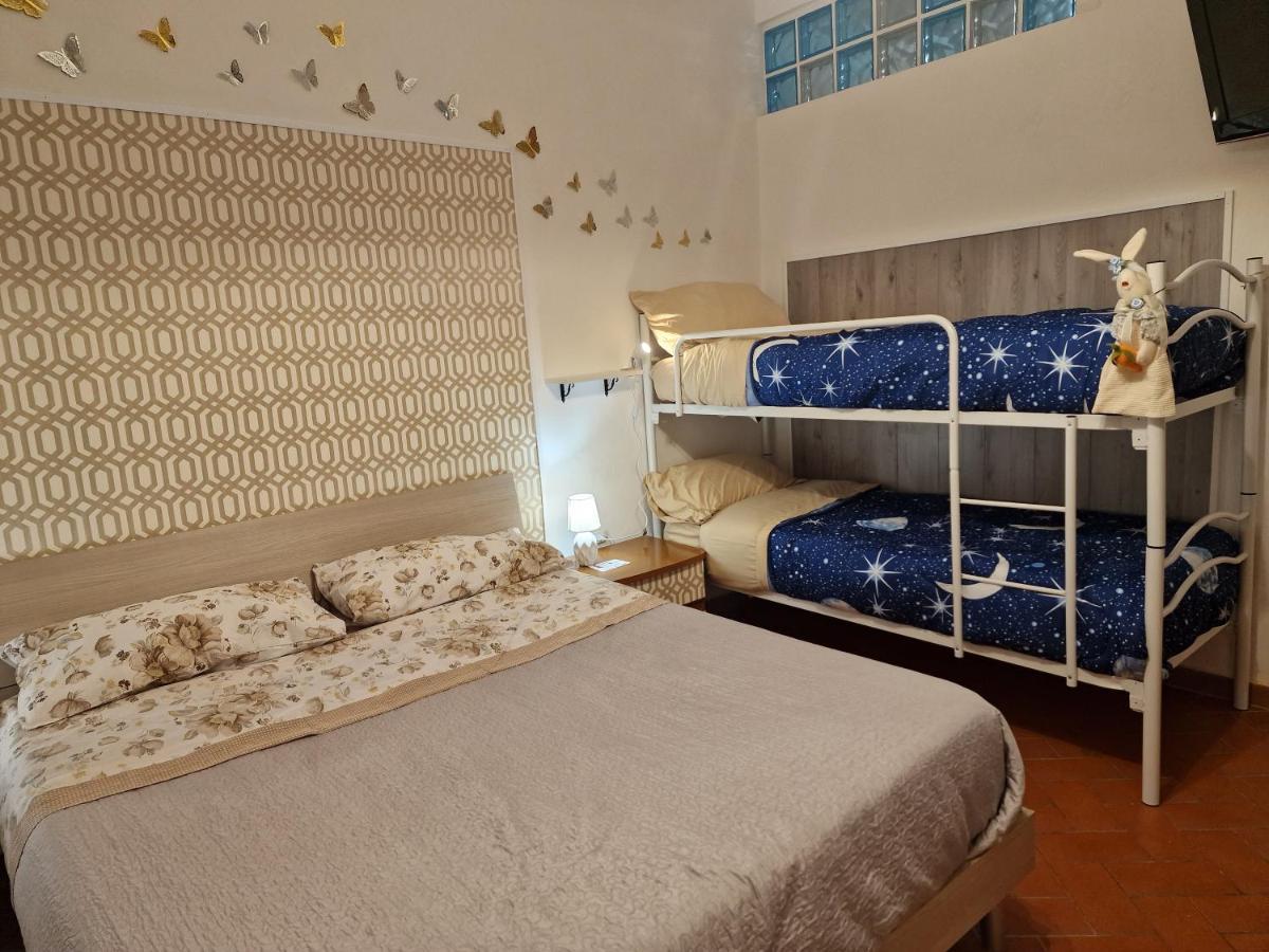 リヴォルノCasa Mille Baci Con Parcheggioアパートメント エクステリア 写真
